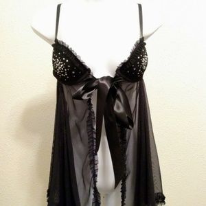 VS BLK Front Closing Baby Doll, 34B. *P1011